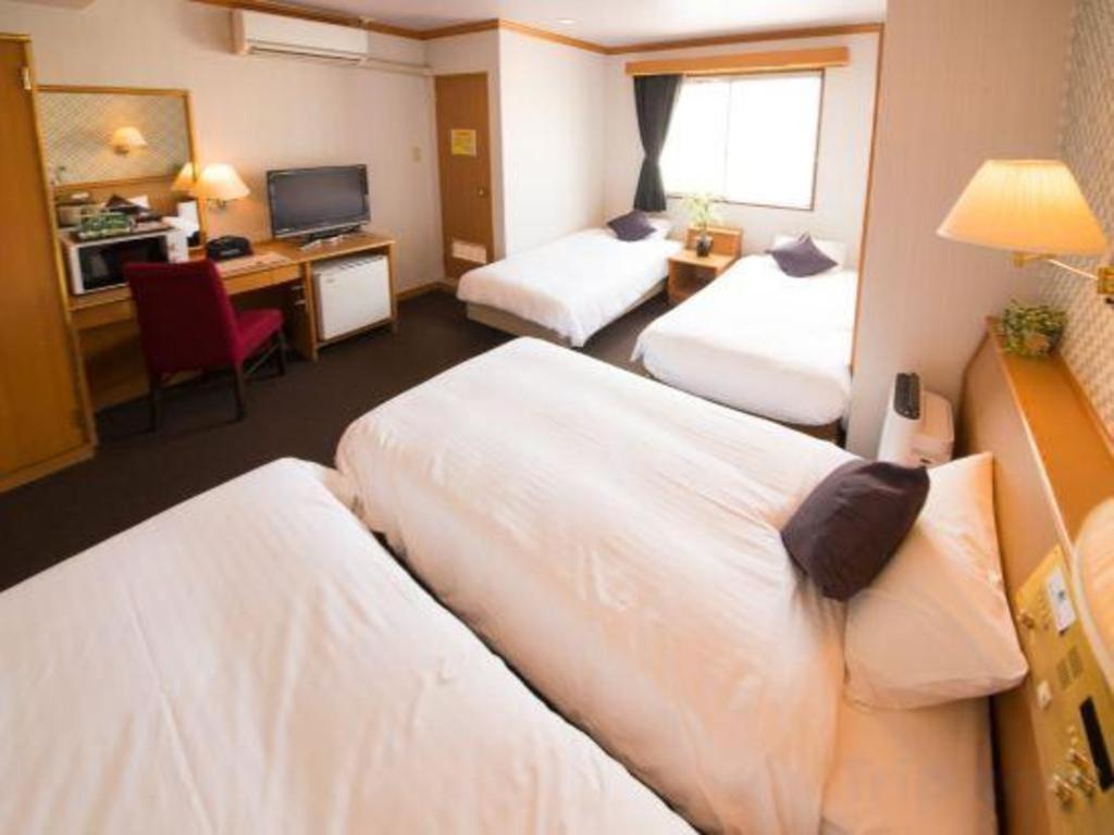 Hotel Livemax Budget Naha Tomarikou Exterior foto